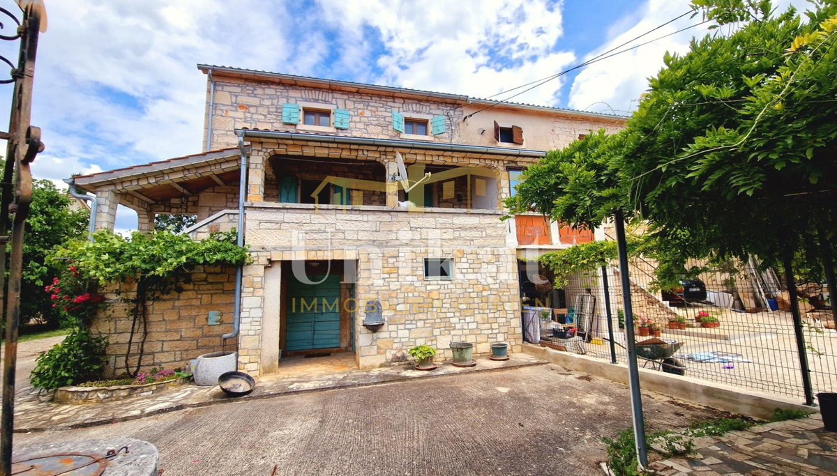 Casa in pietra ristrutturata